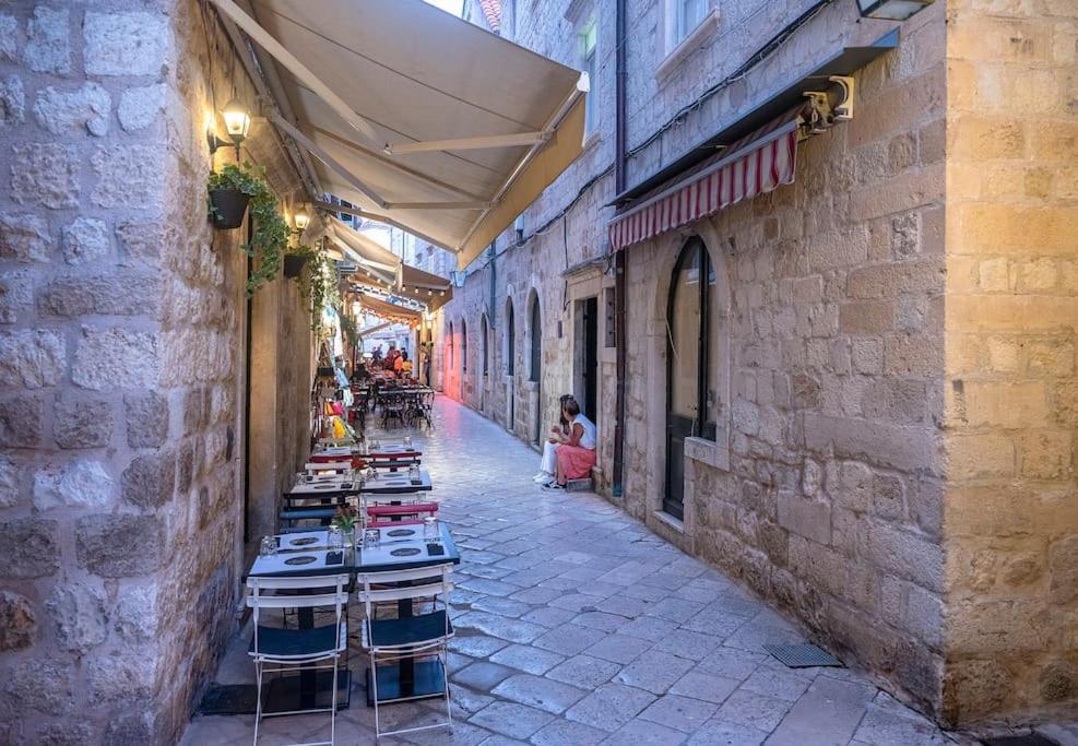 Flora-Heartbeat Old City Three Bedrooms Apartment Dubrovnik Exteriör bild