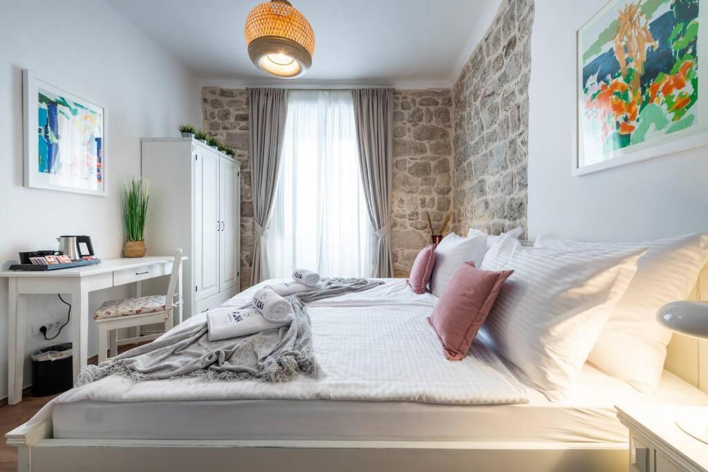 Flora-Heartbeat Old City Three Bedrooms Apartment Dubrovnik Exteriör bild
